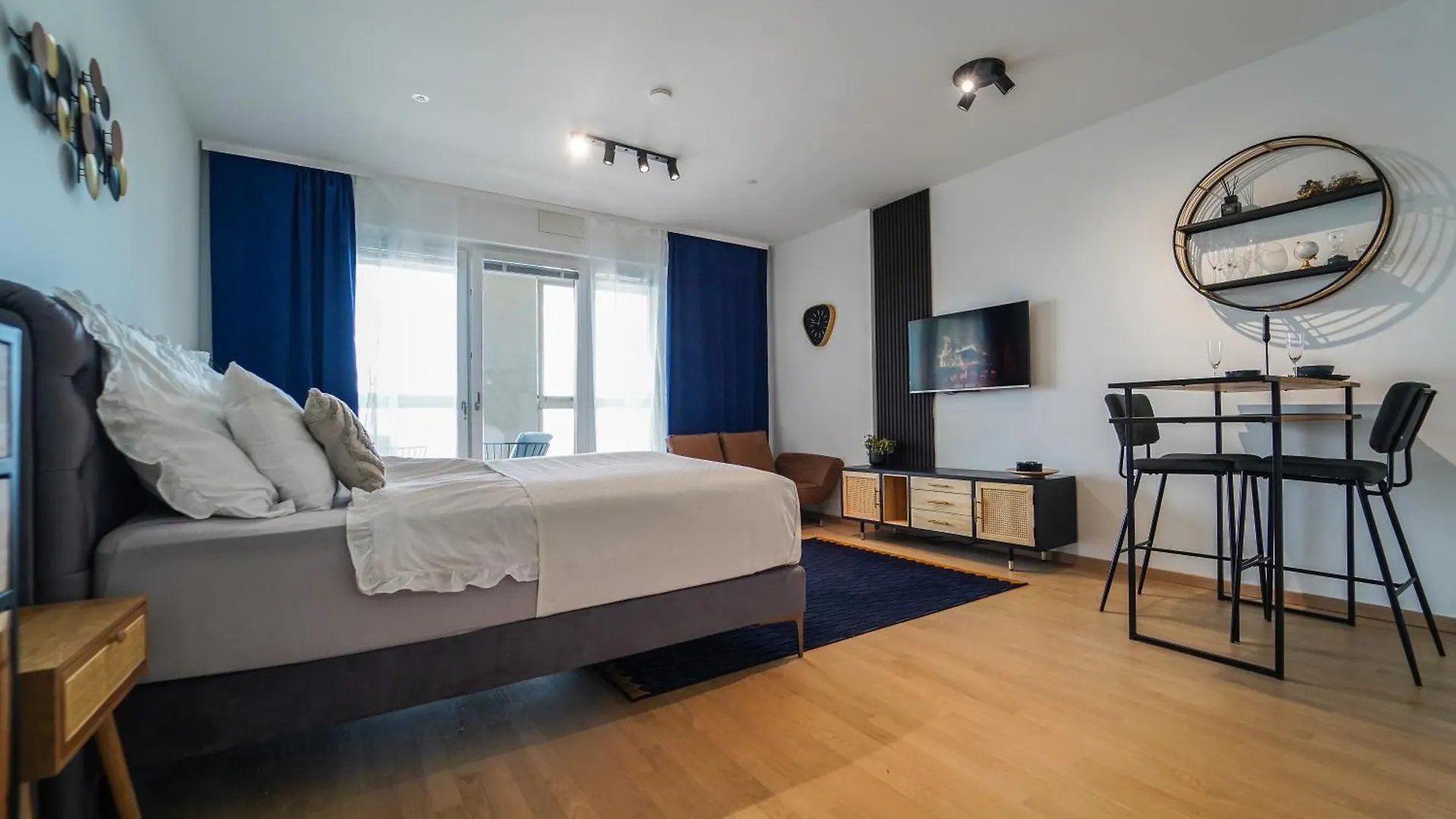 Central Suite location